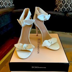 BCBG generation JESSA sandal